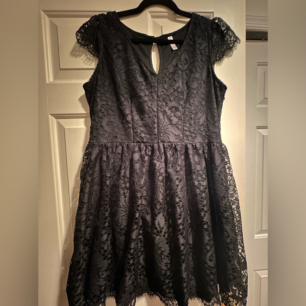 Xhilaration Black Lace Cap Sleeve Dress